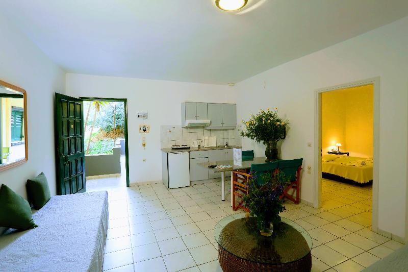 Aquarius Exclusive - Breakfast And Meal Included Aparthotel 3*