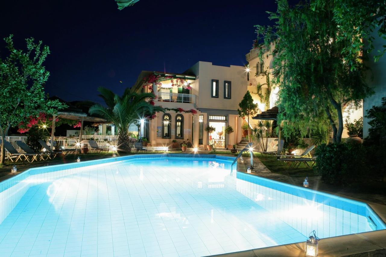 Aquarius Exclusive - Breakfast And Meal Included 3*