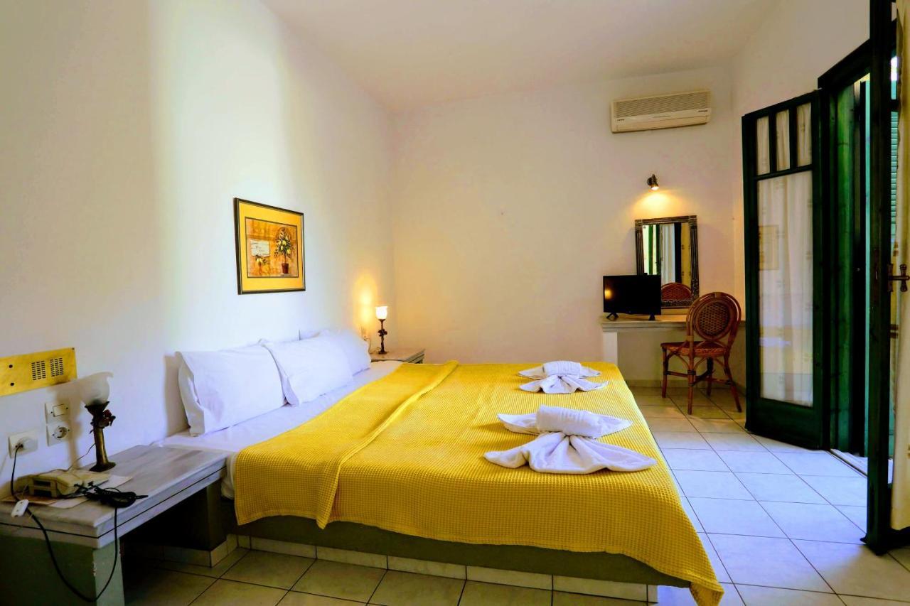 Aquarius Exclusive - Breakfast And Meal Included Aparthotel Heraklion (Crete)